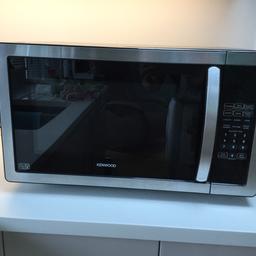Kenwood 900w microwave. Working order. Light doesn’t work. 30cm h x 51cm w x 37cm d. Collection only. Black with silver trim. Selling as want a smaller model.