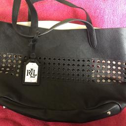 Excellent condition 
Small purse attached 
Rrp-£80