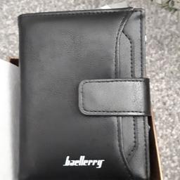 large black leather mens wallet, size 13cm by 10cm larger than the average size, brand new with gift box, collect from liversedge wf15