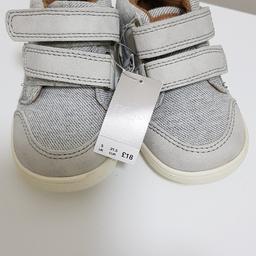 BNWT. Size 5. Grey. Lovely shoes