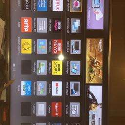 Panasonic TX40AX630B Ultra HD 4K Freeview HD Smart 3D LED TV! Comes with 2 remotes ( smart remote & normal remote) tv works perfect! No box! Just looking to get a bigger tv! £180 NO TIME WASTERS PLEASE