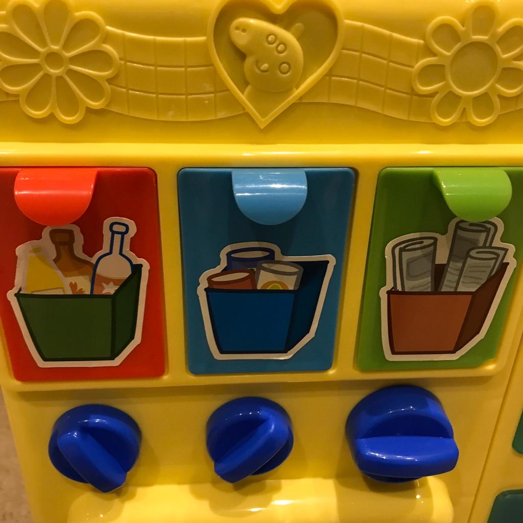 Peppa Pig kitchen excellent cond. All works! in TN23 Ashford für 30,00 ...