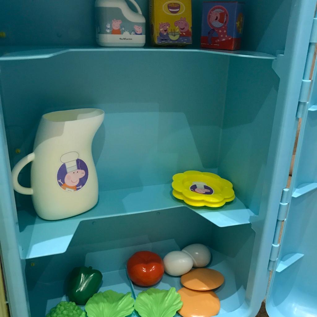 Peppa Pig kitchen excellent cond. All works! in TN23 Ashford für 30,00 ...