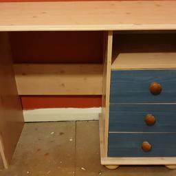 Desk with drawers 
W 91.5cm
H 74cm
D 40cm