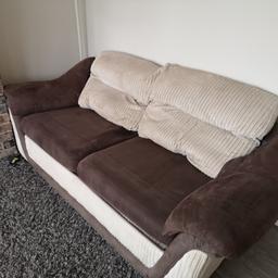 3 seater and 2 arm chairs
Comes with a change of covers that have never been used.
Open to offers,
need gone as soon as possible
Must be collected
