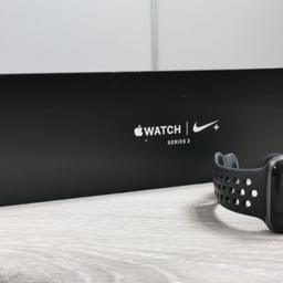 I watch series 3 Nike edition. Excellent condition. Comes with all standard equipment
