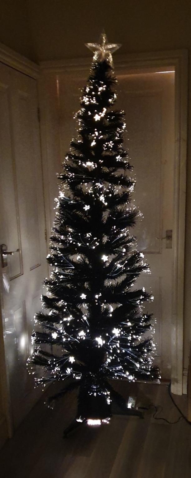 6ft black fibre optic shimmer christmas tree in Ribble Valley für 20,00 ...