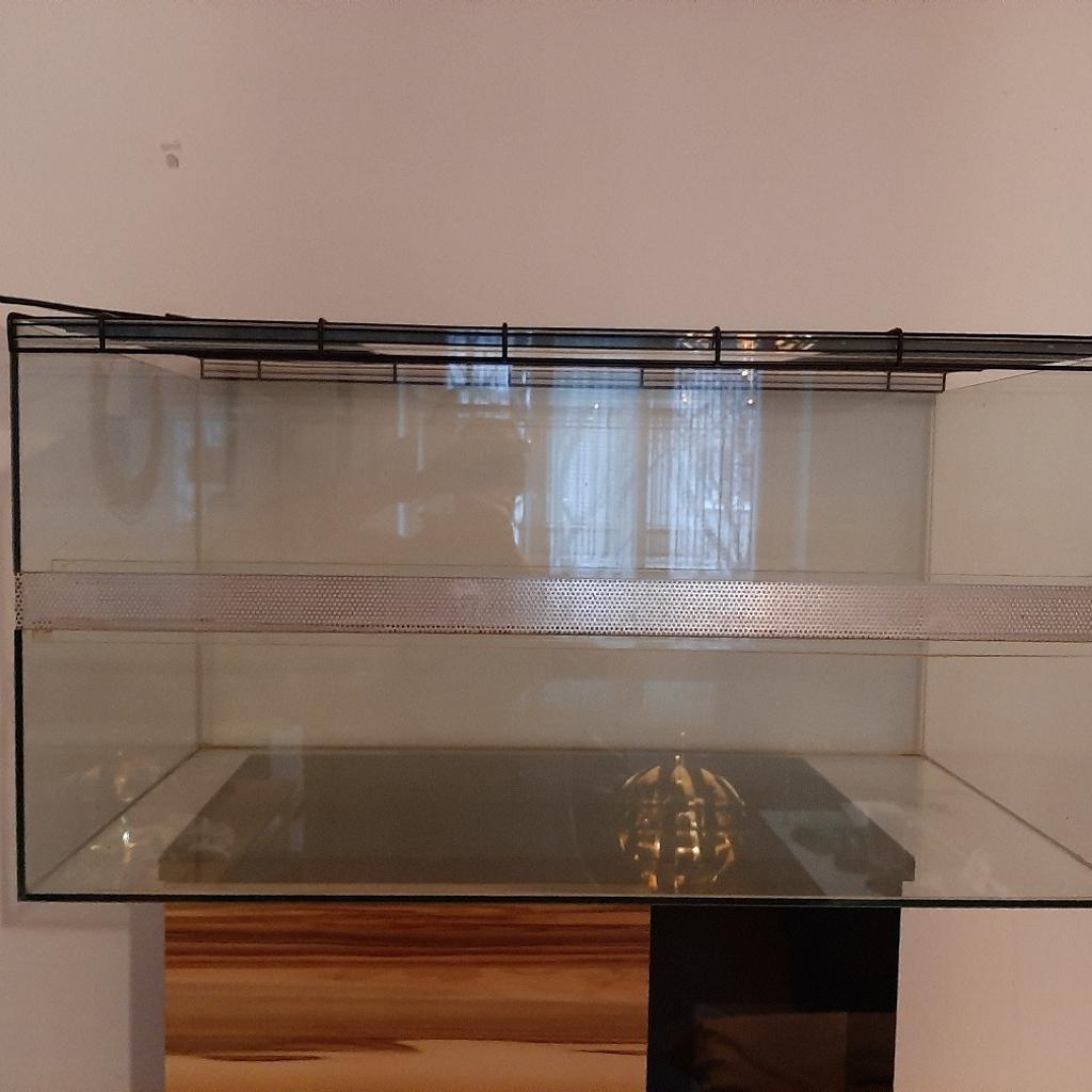 Terrarium/Nagarium in 2700 Gemeinde Wiener Neustadt für € 50,00 zum