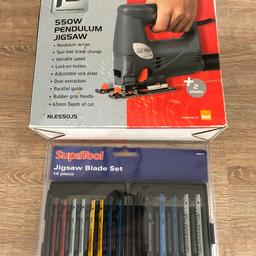 B&Q 550W pendulum jigsaw used and in the original box with instructions. Comes with an in-opened 14 piece Supatool jigsaw blade set.

Collection from Stone, Staffordshire only