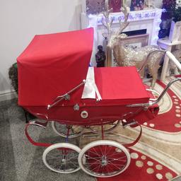 Absolutely beautiful immaculate dolls silver cross pram
Comes with accessories 
Would make someone very happy Xmas day 
Can deliver free in Hartlepool