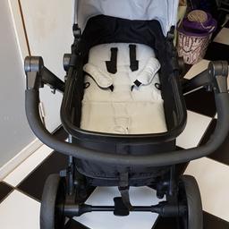 selling a good condition tinytots baby's push chair its does have the bar what goes across the front its lost a wire going through the hood but it doesn't affect it staying up a few marks in side i tried to get of but you can machine wash it i will sell for 15 pounds if it goes today or tomorrow if not I am going to put it back up in price the pram also goes the other way around and it's upright as well age new born to 3 year old i am not going any lower so grab a bargain before it goes back up
