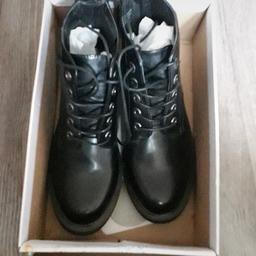 BNWT Boots Uk Size 5
