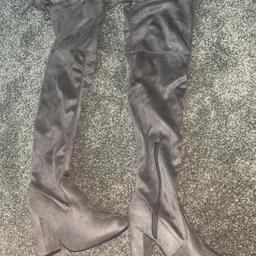 Worn once selling because too small
Size 5