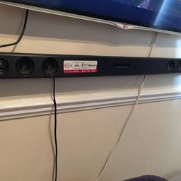 Selling a LG sound bar had it for few years and has no use works perfectly fine comes with controller.
Also comes with wire to connect to your tv
I’ll even throw in the wall bracket for the wall.