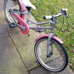 Girls bike Pendleton
Ideal for girls aged 6-9.
In a very good condition.

Collection only