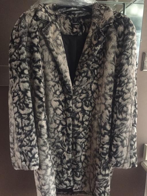 Buy & Sell West Midlands Birmingham - Photos for Fur coat bnwot medium (12-14)