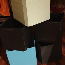 Säljer förvaring för 5 lådor totalt.En i blå,en i grön och tre svarta. Låter de vara kvar november ut.

Pris kan diskuteras plus frakten som ej ingår.