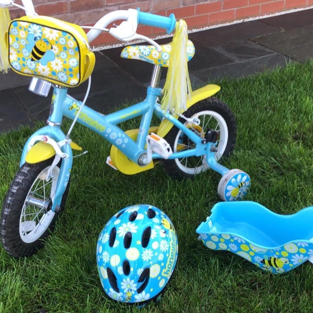 Apollo bumblebee girls bike from Halfords in Norton in Hales for 40.00 for sale Shpock