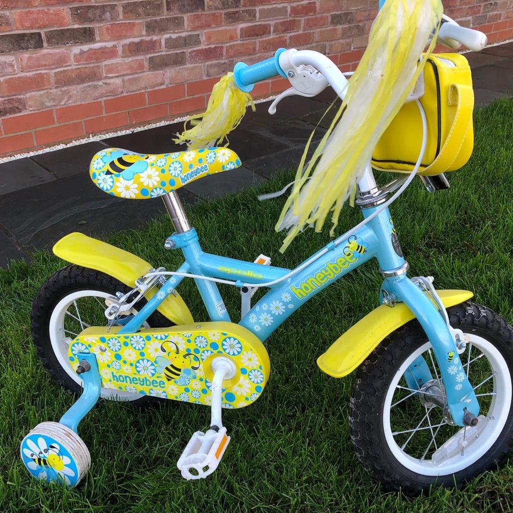 Apollo bumblebee girls bike from Halfords in Norton in Hales for 40.00 for sale Shpock