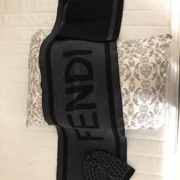 Original Fendi scarf and hat set
Colours back and grey 
State : as new 
Material : 100% wool 
Can be sold separately , contact for price info 
Shipping costs included only for Switzerland