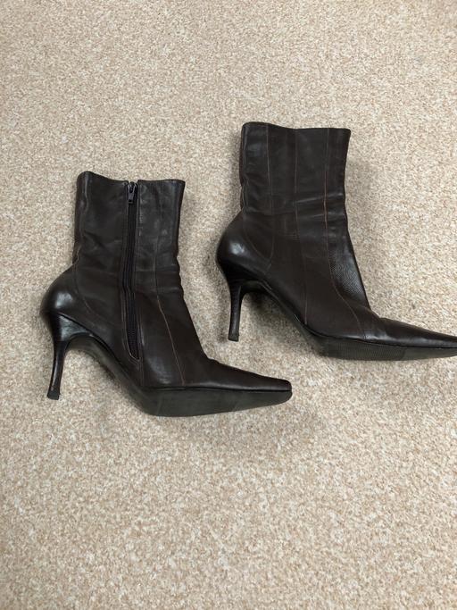 Buy & Sell West Midlands Sandwell - Photos for Ladies Brown Leather Boots 5.5