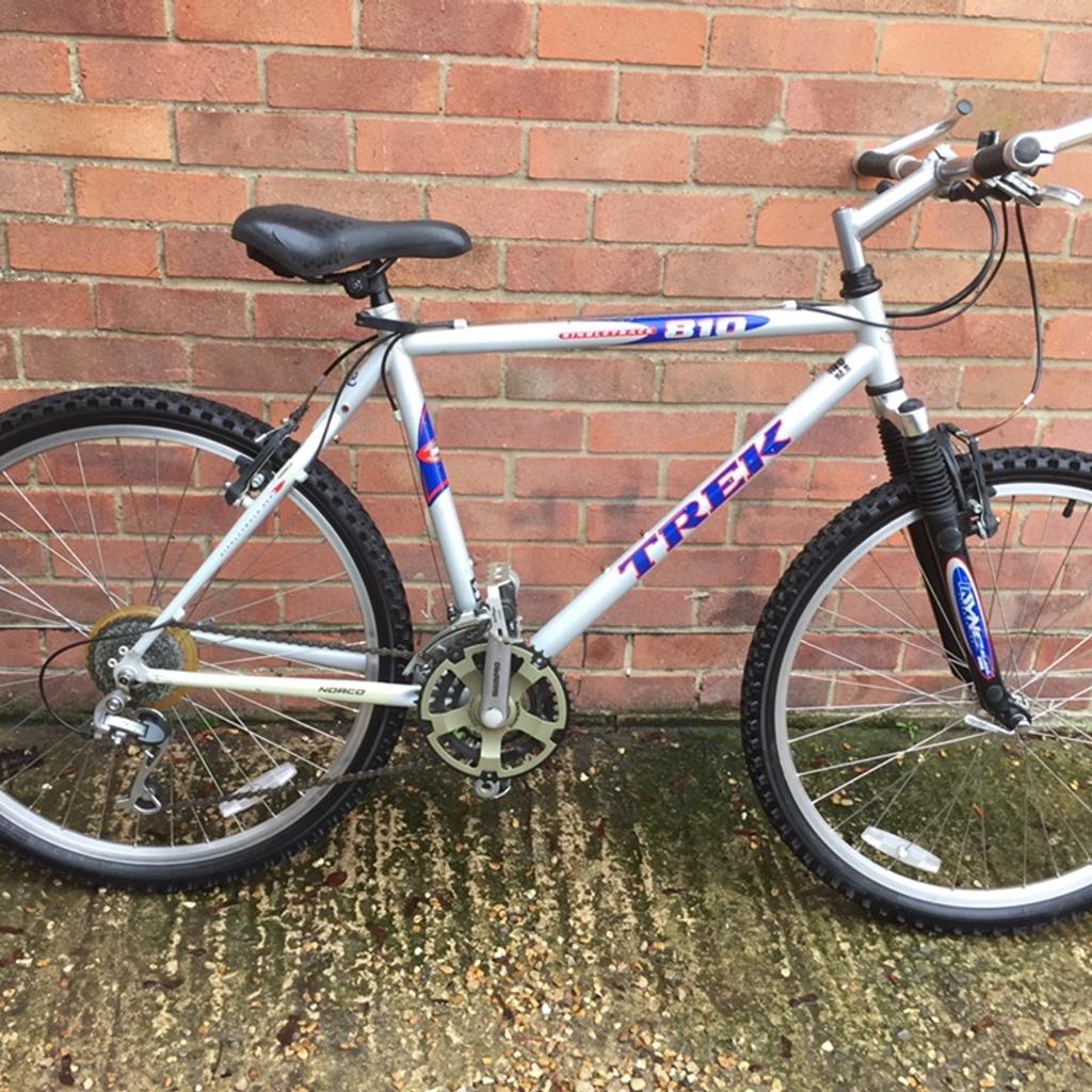 Trek 810 hot sale mountain bike