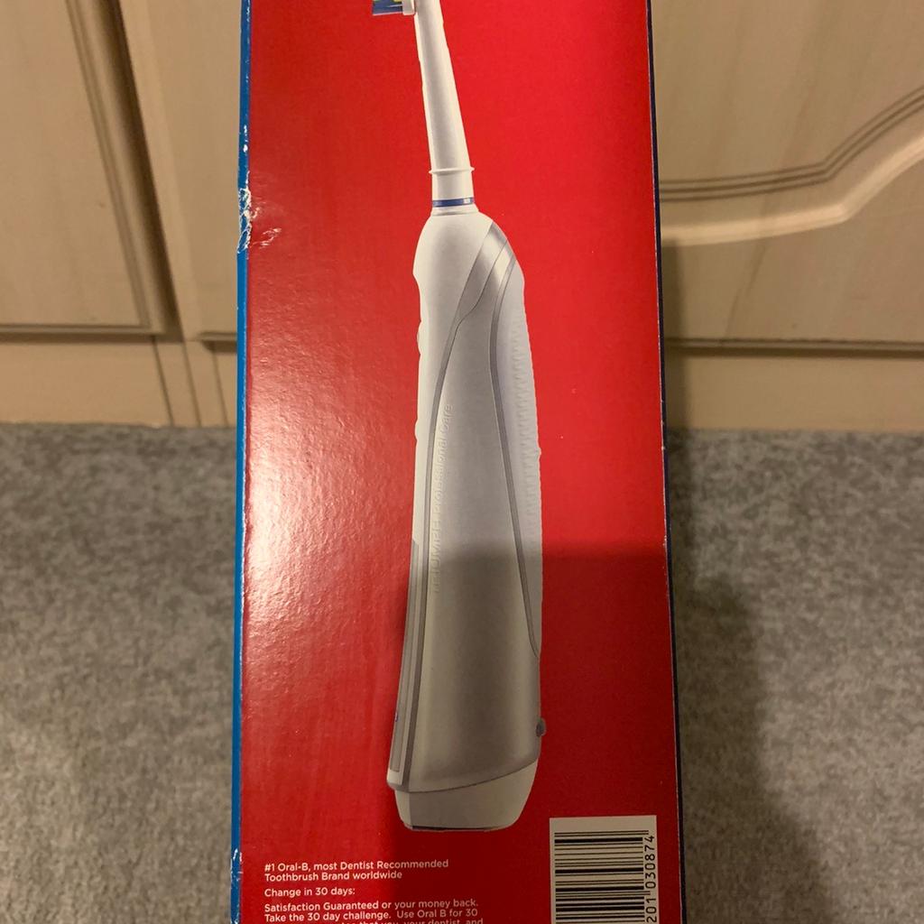 Oral B Triumph 5000 Electric Toothbrush