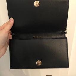 Original dior clutch 
Colour black genuine leader 
Comes with the invoice , original dustbag , Dior logo in a separate dustbag 
State : perfect as new 
Missing inner cardholder and coin pocket and this is the reason for such price. Please don’t negotiate. 

Shipping costs included only for Switzerland