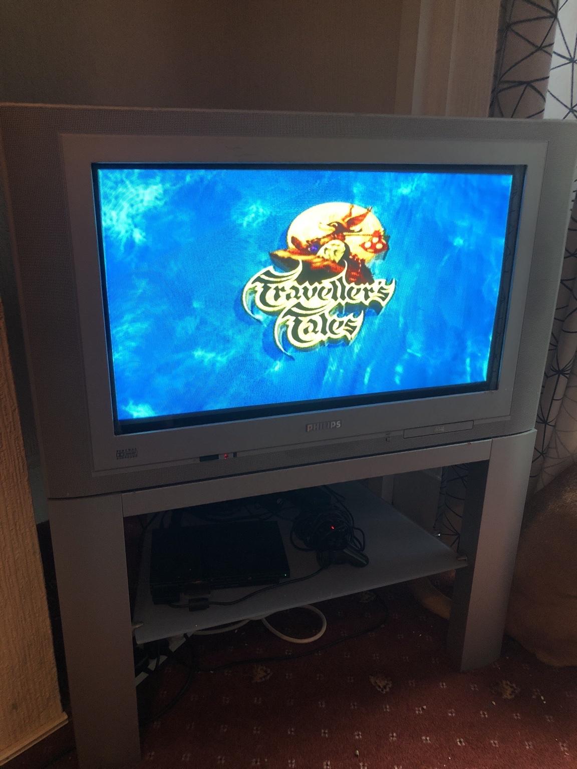 Philips tv on stand in Fleetwood für gratis zum Verkauf Shpock DE