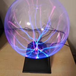Plasma Lampe mit 20cm Durchmesser.