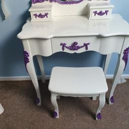 White and Purple glitter dressing table for sale 
Good condition