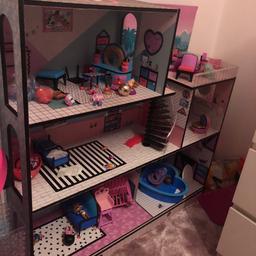 Lol doll house sold without lol dolls.
Includes all furniture and parts

COLLECTION FREE
Delivery under 5 miles: £5 extra
5 - 10 miles: £10