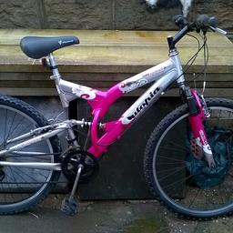 Mountain bike karna utaria 
Speed  is 21
Wheels are 26 inch
Frame is 19 inch 
Any questions please contact me on 07772893681 thanks Stephen  packmoor area Collection only 
£40 no offers