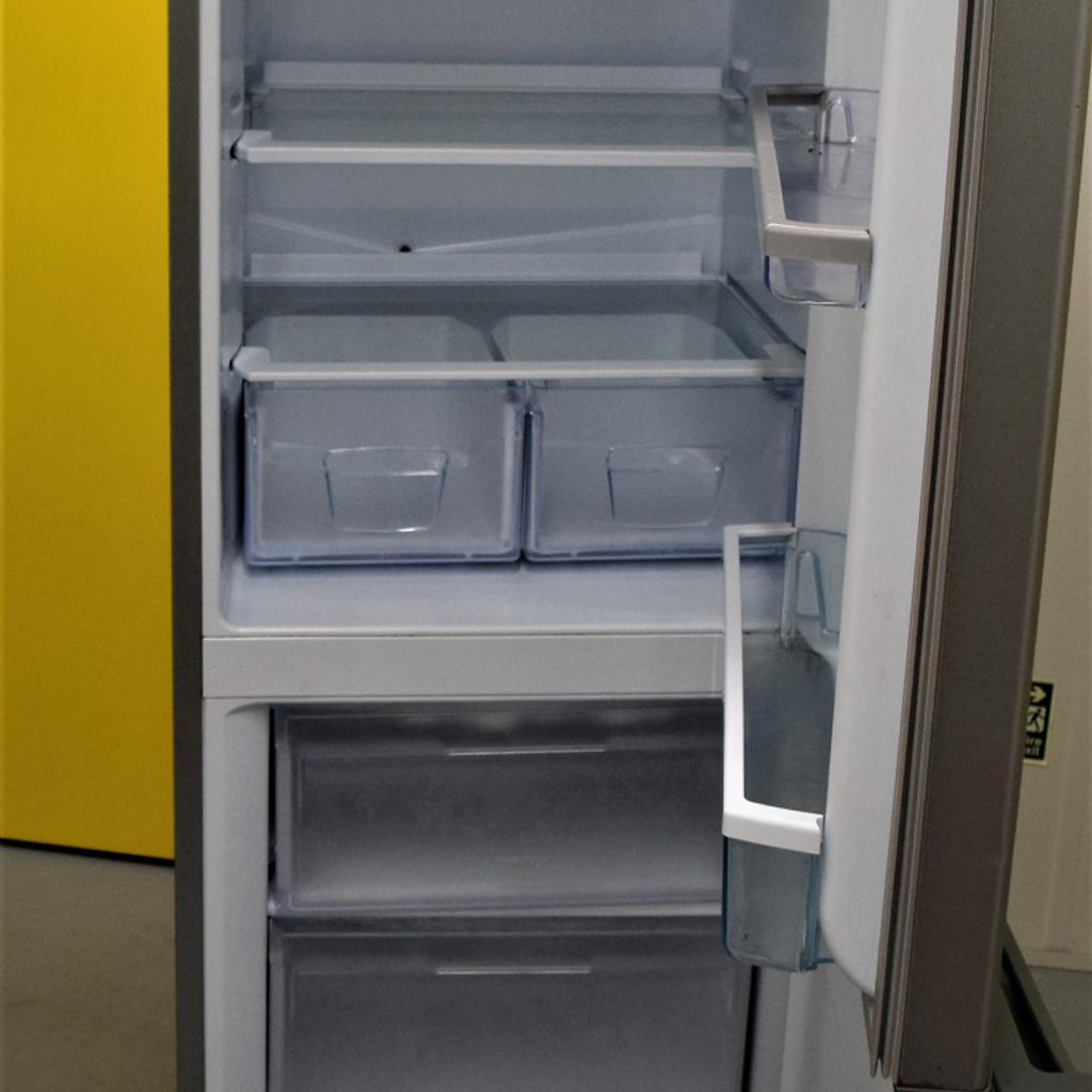 Hotpoint Future Fridge Freezer in TW8 London for £45.00 for sale Shpock