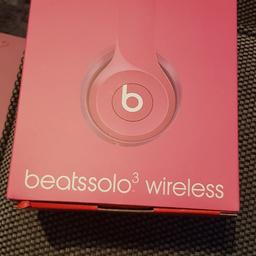 PINK WIRELESS HEADPHONES
BEATS SOLO 3  £20
USED ONCE SO STILL IN BOX AS NEW
BROUGHT FOR MY DAUGHTERS BIRTHDAY SHE DOESNT LIKE THEM.
NEED GONE ASAP  OOS
VANGE BASILDON