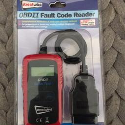 Streetwize OBD2 fault code reader Scan Tool LCD display.

New and unused in open packaging. Perfect condition. Basic OBD 2 fault code reader to diagnose and turn off engine warning lights. 
Instructions and error code directory enclosed.