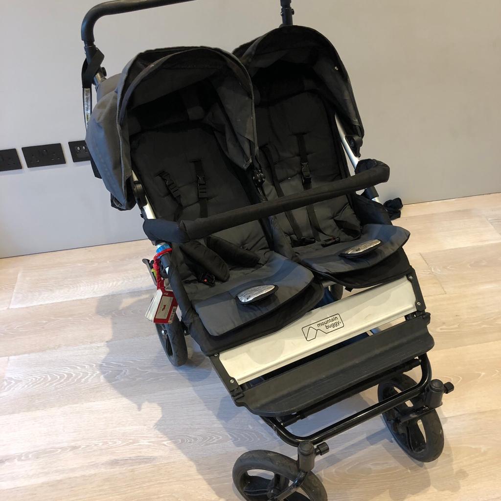 Mountain buggy hotsell duet v2