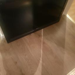 50 inch sony tv
used condition
works perfectly fine
functions with a universal remote that i purchased from sainsburys for 23pounds.

collection only

brockley southeast london for collection