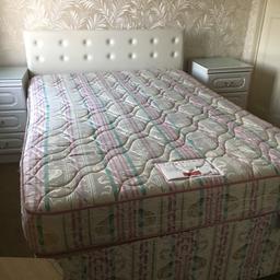 Double bed with 4 drawers
