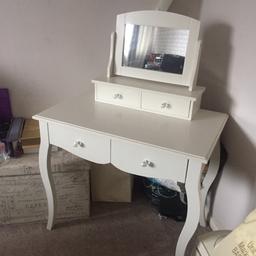 Next dressing table set
Vgc just a few marks on chair 
Collect only please