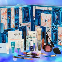 Boots no 7 Brand new cosmetic advent calendar. Sold out. Over £170 worth of items
in box ready to post
Perfect advent or Christmas pressie
Collection Lychpit and could deliver if local