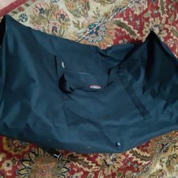 very large new,sports bag 38 inches long 16inchs wide 17 inches deep idel scout group football kit etc