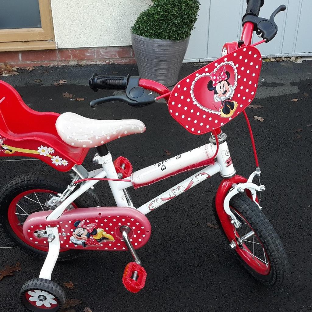 Halfords minnie mouse online bike