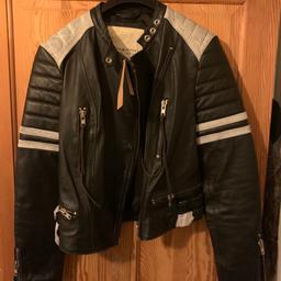 From Ralph Lauren comes “Denim & Supply” comes this beautiful unworn Leather Jacket that has even got some packaging to protect it. The size is XL but as it’s designer it’s run small in general, 100% pure leather it’s Dr Clean only x really don’t want to sell but due to not fitting me now I have to sell x. zip pockets to the side with fastenings and zip on the lapels xx so beautiful I’m prepared to post x feel free to see all my sales without obligation xxx this jacket retails for over £500