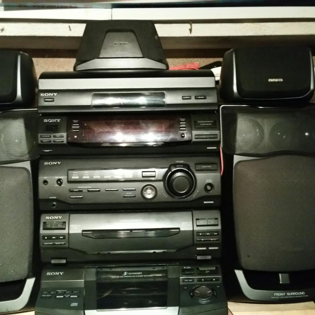 Sony LBT X6 5 DISC HIFI STEREO RECORD PLAYER in DY8 Dudley for £45.00