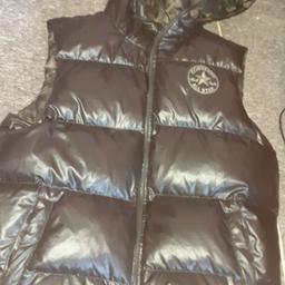 converse gilet 13-14 years 
puo