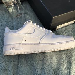 Men’s size 9 white nike Air Force 1 with box. Mint condition as nearly new just soles bit dirty can be cleaned