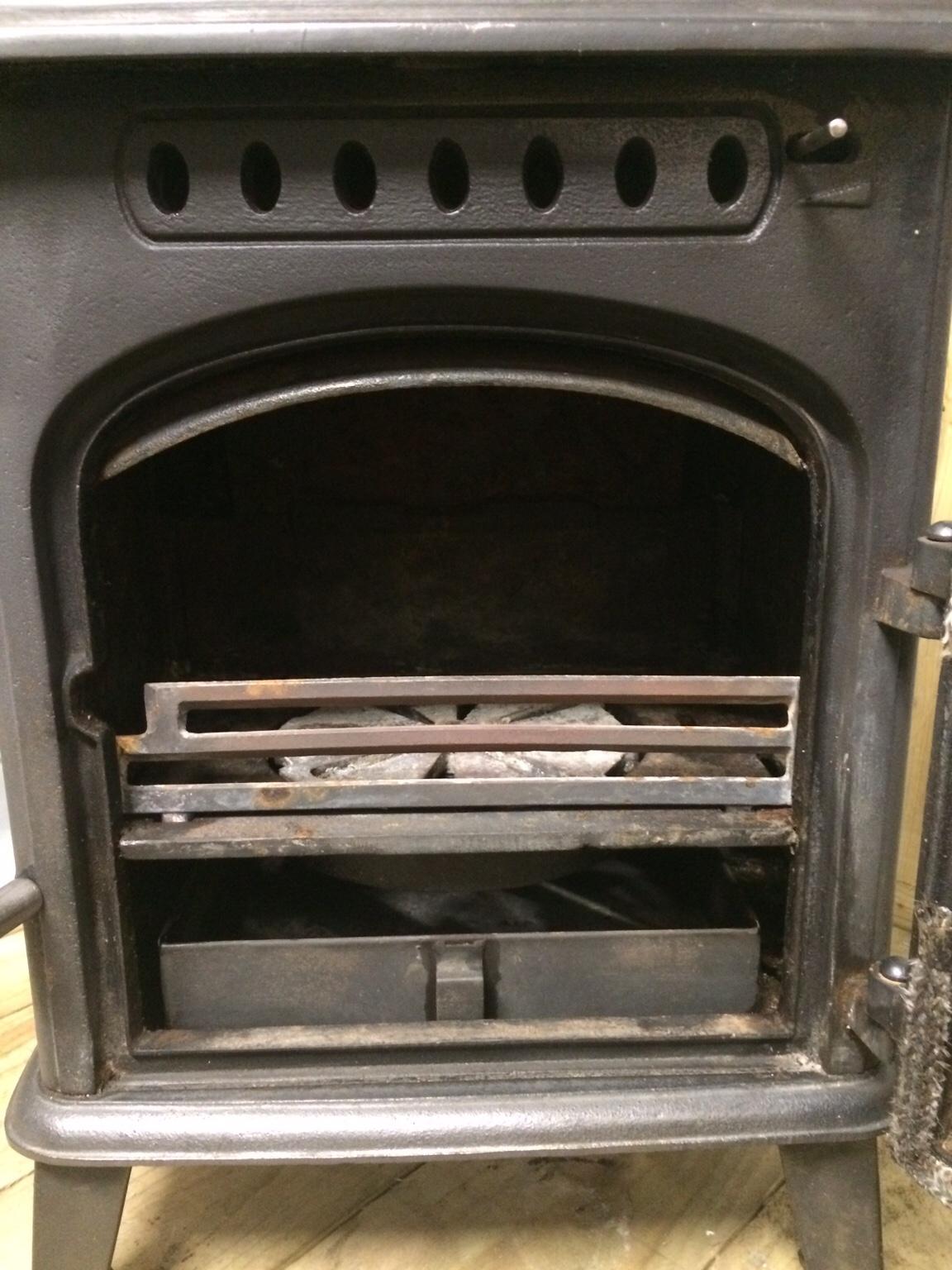 Multi fuel log burner stove defra approved in DY8 Dudley for £225.00