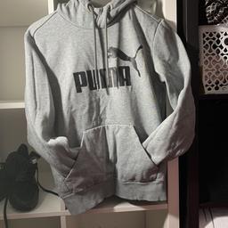 Original Puma Hoody in size Extra Small 
Worn couple of times
Good Condition 

Collections Only W12