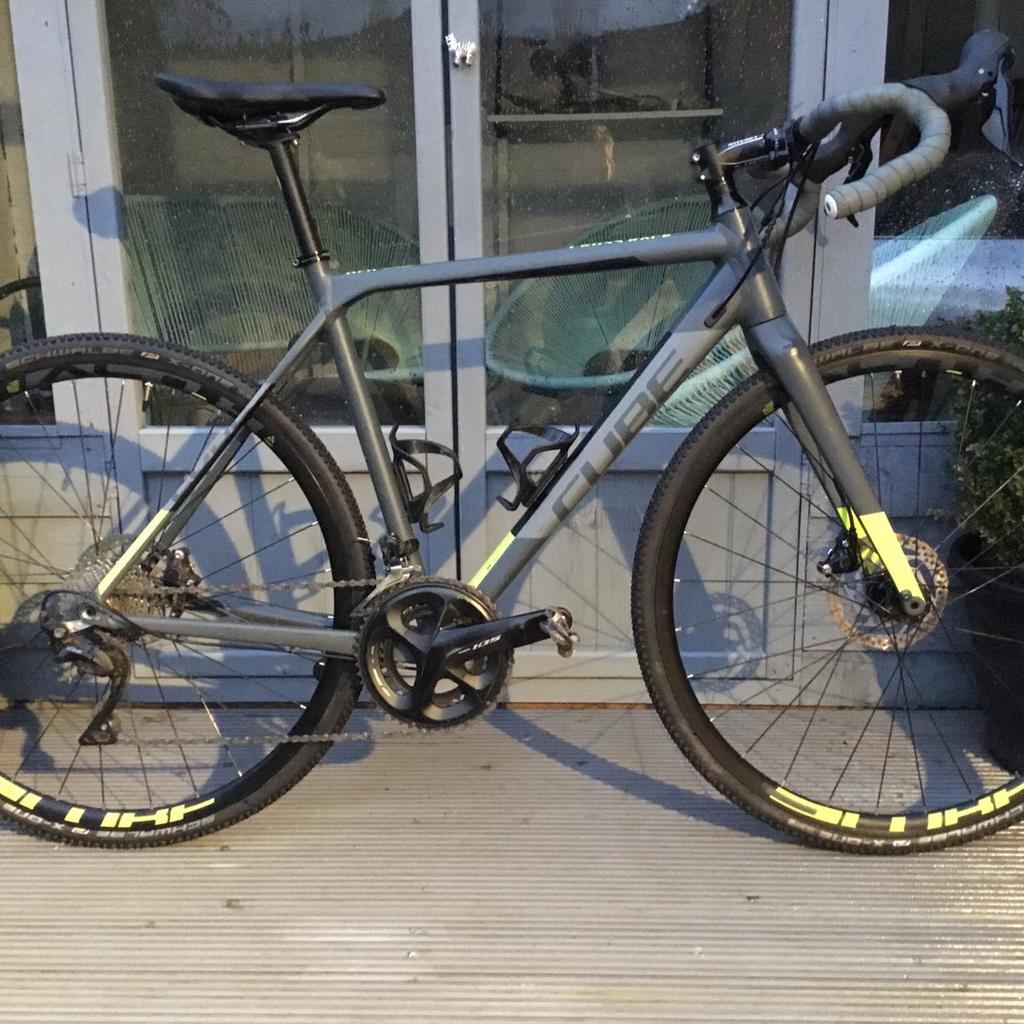 Cube cross race pro 2019 best sale cyclocross bike